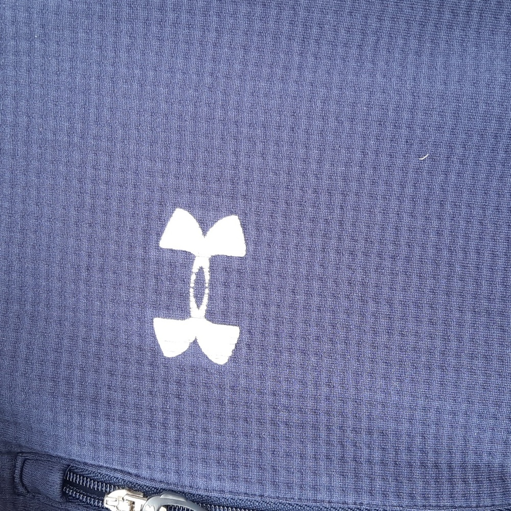 Underarmor Pullover - Picture 2 of 5
